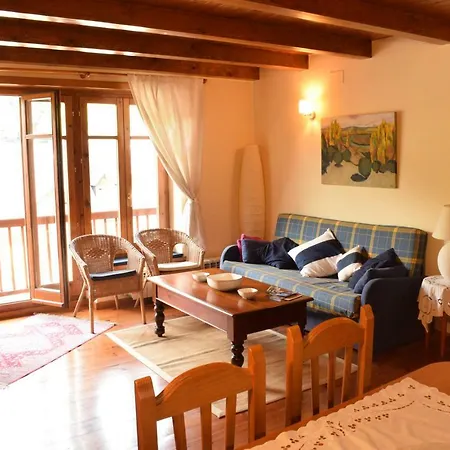 Forcanada Apartment *